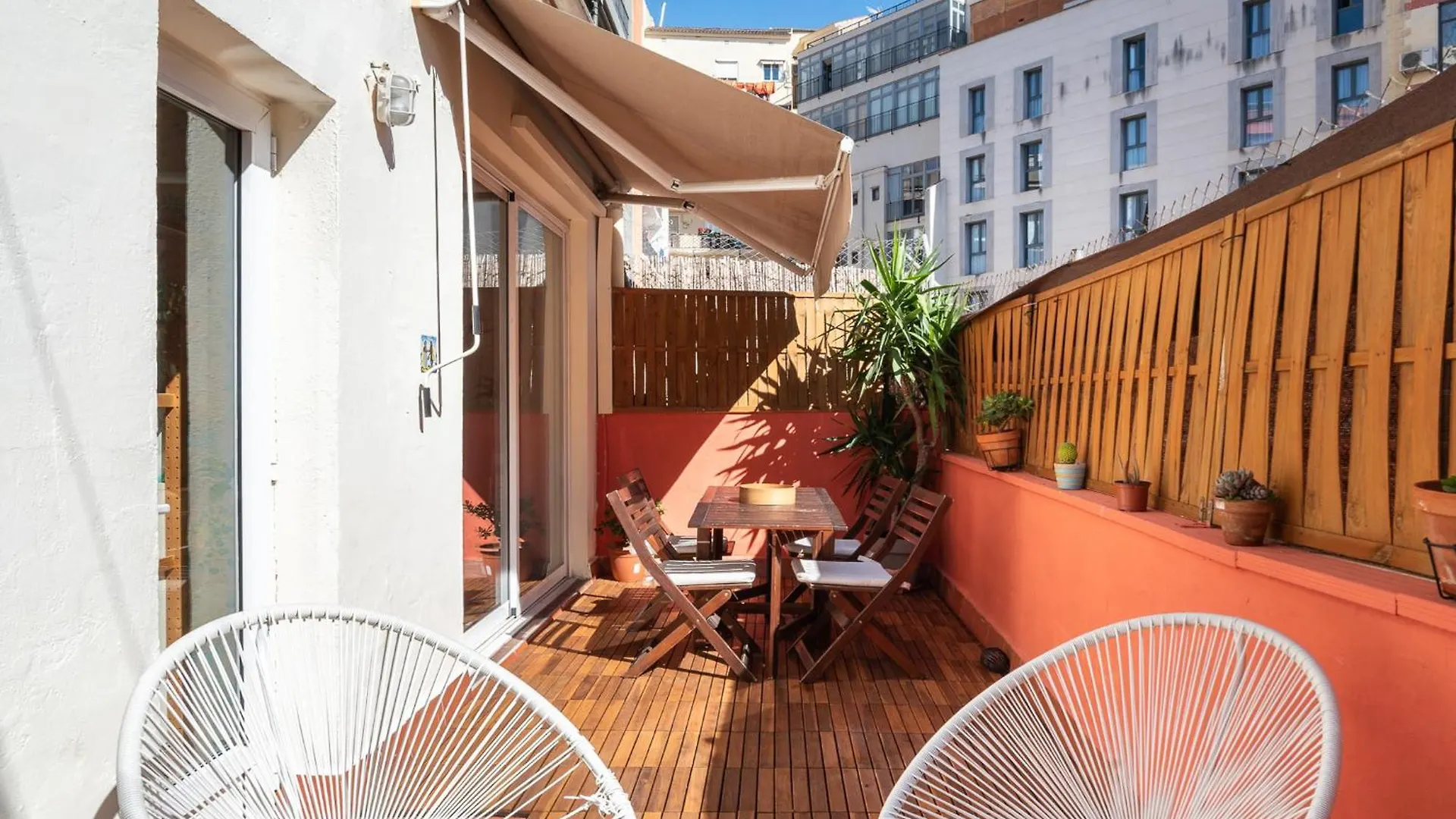 Apartment Spacious & Sunny Apt With Terrace In The City Center Barcelona