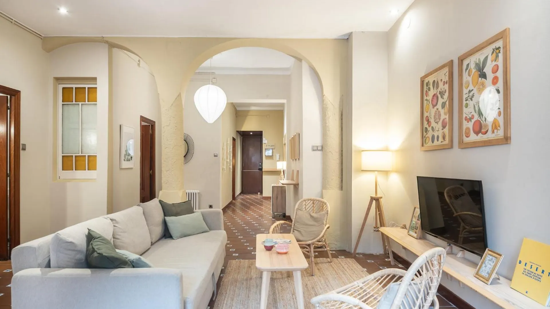 Spacious & Sunny Apt With Terrace In The City Center Barcelona 0*,